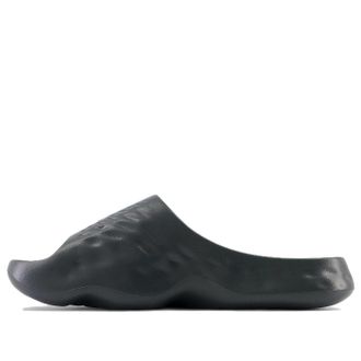 New Balance Fresh Foam MRSHN Blacktop SUFHUPK3