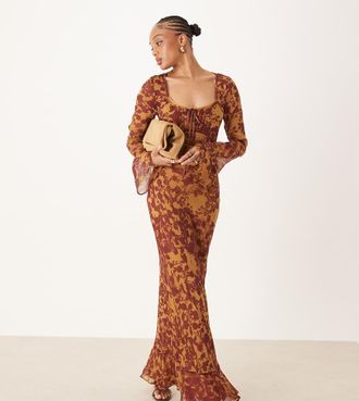 Asos Tall ASOS DESIGN Tall - Vestito lungo a maniche lunghe arancione con stampa astratta e corpino arricciato-Multicolore