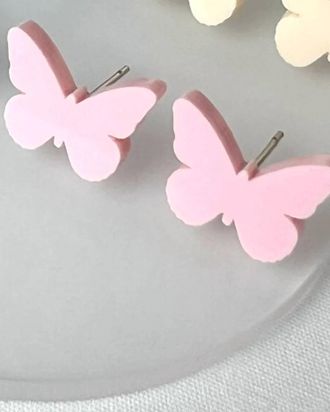 White Label Womens Butterfly Stud Earrings In Yellow