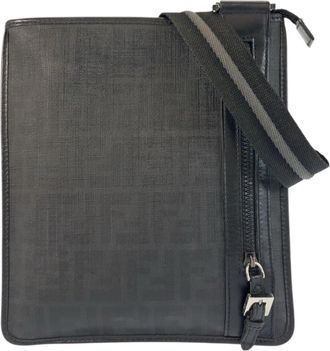 Fendi Black Pvc Leather Pochette Shoulder Bag (Pre-Owned)