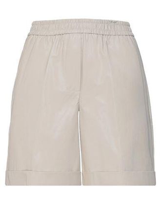 Nude Shorts & Bermuda Shorts