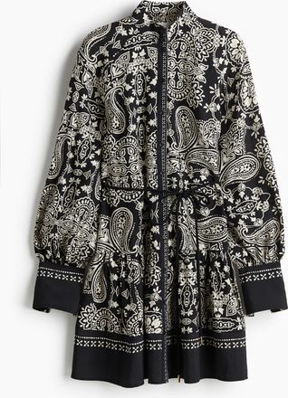 H&M Kleid mit Bindegürtel - Schwarz