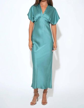 Adelyn Rae Charlotte Flutter Sleeve Midi Dress In Jade