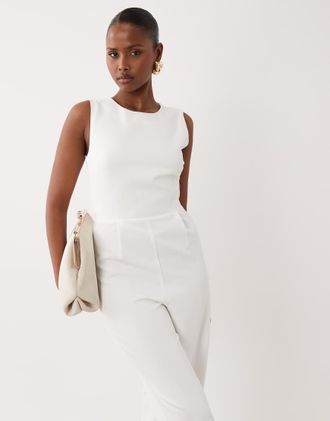 Vila Tuta jumpsuit senza maniche bianca con apertura a goccia sul retro-Bianco