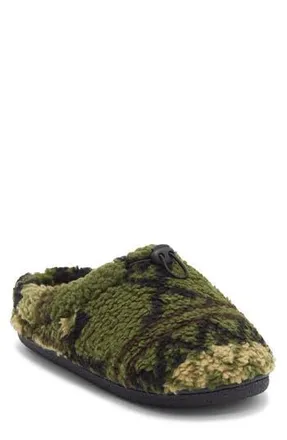 Abound Casey Faux Fur Lined Clog Slipper in Green Olive Geo at Nordstrom Rack, Size X-Large