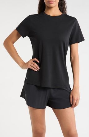 Smartwool Active Mesh Short Sleeve T-Shirt in Black at Nordstrom, Size X-Small
