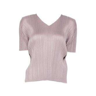 Issey Miyake Pleated V-neck T-shirt