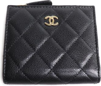 Chanel Black Leather Wallet (Bi-Fold) (Pre-Owned)