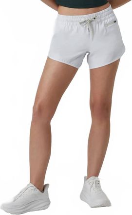 Vuori Clothing Clementine 2.0 Shorts In White