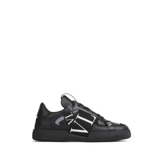 Valentino Garavani Sneakers, male, Black, Size: 9 1/2 US Low-top Calfskin Vl7N Sneaker with Bands