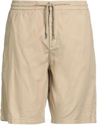 Guess Shorts & Bermuda Shorts