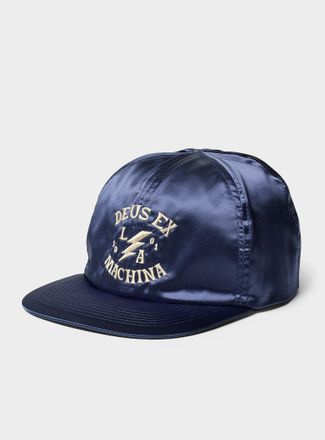Deus Mens Suka satin cap