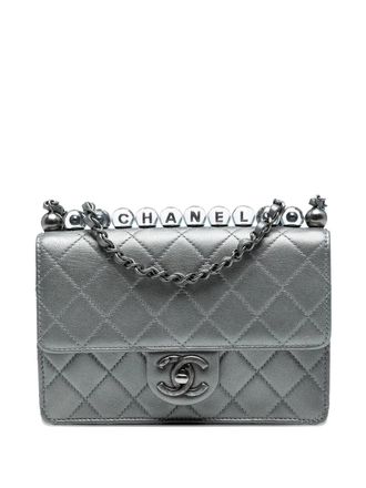 Chanel 2020 Medium Quilted Metallic Goatskin Chic Pearls Flap crossbody bag - women - Goat Skin - One Size - Silver