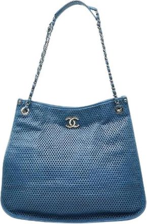 Chanel Pre-owned Shoulder Bags, female, Blue, Size: ONE SIZE Pre-owned Leather Shoulder Bag