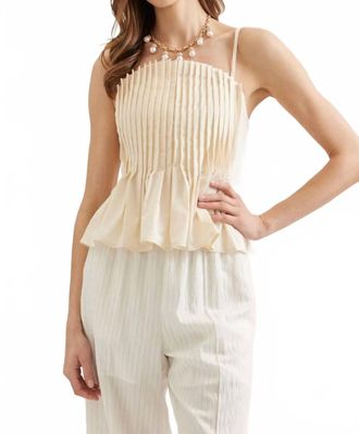 Entro Dani Pleated Sleeveless Top In Ecru