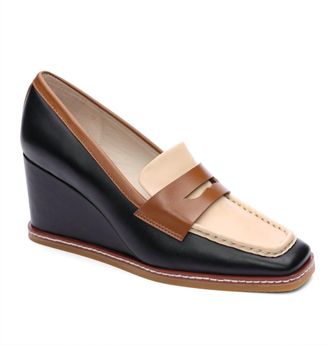 Sanctuary Cadence Wedge Loafer In Blk/otmlk/spice