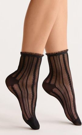 Nordstrom Sheer Lace Quarter Socks in Black at Nordstrom, Size 9
