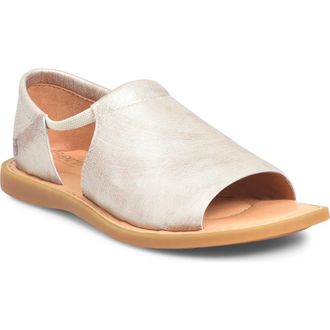 B&oslash;rn Cove Modern Sandal in Light Gold Metallic at Nordstrom, Size 10