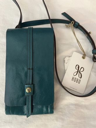 Hobo Womens Token Wallet In Bluegrass