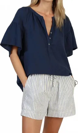 Dylan Weekend Soft-Weave Shorts In Blue/white