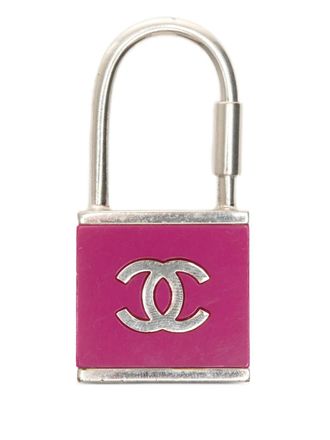 Chanel 2002 Interlocking CC padlock keyring - women - Silver Plated Metal - One Size