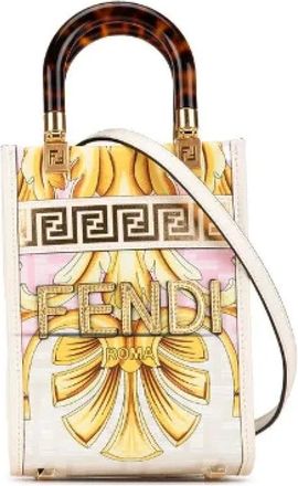 Fendi Pre-owned Handbags, female, Beige, Size: ONE SIZE Pre-owned Leather fendi-bags