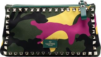 Valentino Pre-owned Valentino Nylon Rockstud Camouflage Double Zip Clutch TV JW2P0568NYV