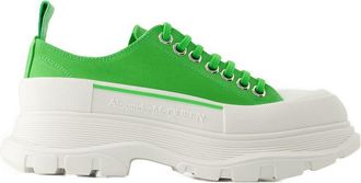 Alexander McQueen: Green Shoes / Footwear now up to −53