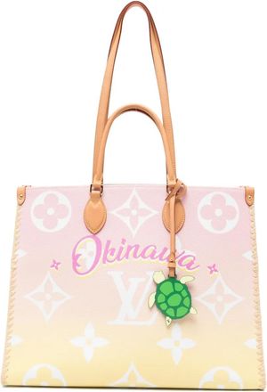 Louis Vuitton Borsa tote OnTheGo GM con ciondolo - Rosa