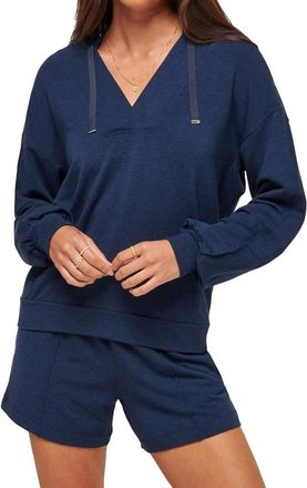 Travis Mathew Oceana Long Sleeve Hoodie In Heather Naval Academy