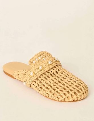 BTB Los Angeles Womens Woven Pearl Mules In Natural