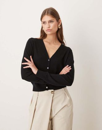 Mango Capsule - Cardigan in 100% lana con scollo a V nero