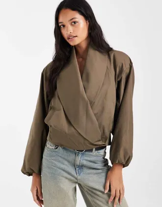 Asos giacca bomber avvolgente con rever sciallato in verde oliva