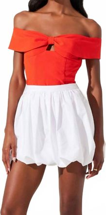 Astr Telayna Off Shoulder Bow Top In Orange Red