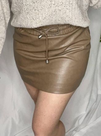 Le Lis Blanc Deux Mandy Pleather Skirt In Brown