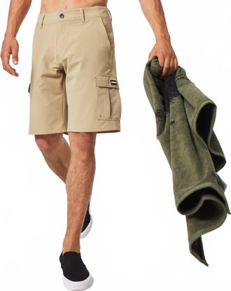 Oakley B1B Cargo Hybrid Short In Rye