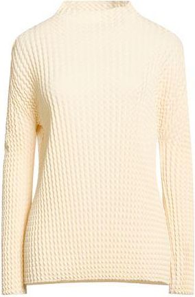 Issey Miyake MAGLIERIA - Dolcevita su YOOX.COM