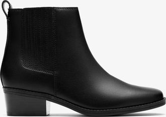 Clarks Womens Danyelle Skip Black Leather Boots - Size UK 6.5