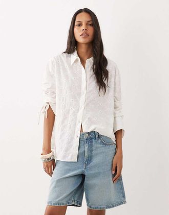 Miss Selfridge camicia oversize in pizzo sangallo color crema-Bianco