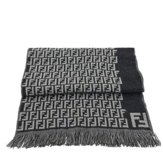Fendi Pre-owned Scarves, female, Gray, Size: ONE SIZE Pre-owned Stole
