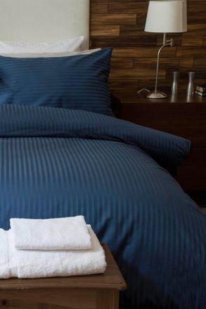 Belledorm Hotel Suite Satin Stripe 540 Thread Count Duvet Cover Set in Navy | Size: Super King