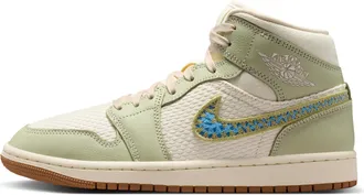 Nike Jordan Womens Air Jordan 1 Mid SE Shoes in Green | II0570-302