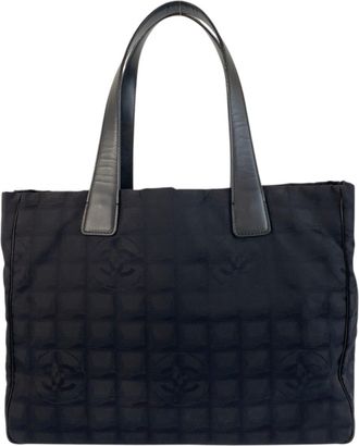 Chanel Black Nylon Shoulder Bag Tote Bag (Pre-Owned)