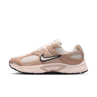 Nike Womens V5 RNR Suede Shoes in White | IX0197-101
