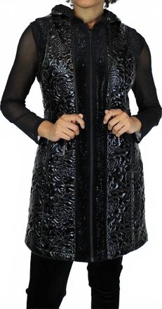 Berek Glossy Quilted Floral Vest In Black