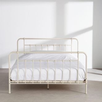 Maisons du monde Cama de acero beige 160x200 cm con somier de madera de &aacute;lamo