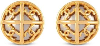 Chanel 1993 CC logo faux-pearl clip-on earrings - women - Gold Plated Brass/Enamel - One Size