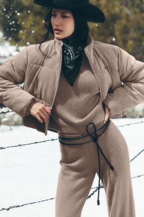 Alo | Micro Corduroy Dreamy Puffer Jacket in Chai Latte Brown, Size: Medium