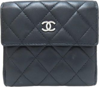 Chanel Matelasse Black Leather Wallet (Bi-Fold) (Pre-Owned)