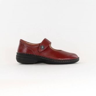 Finn Comfort Women Laval Flats Shoe In Campari